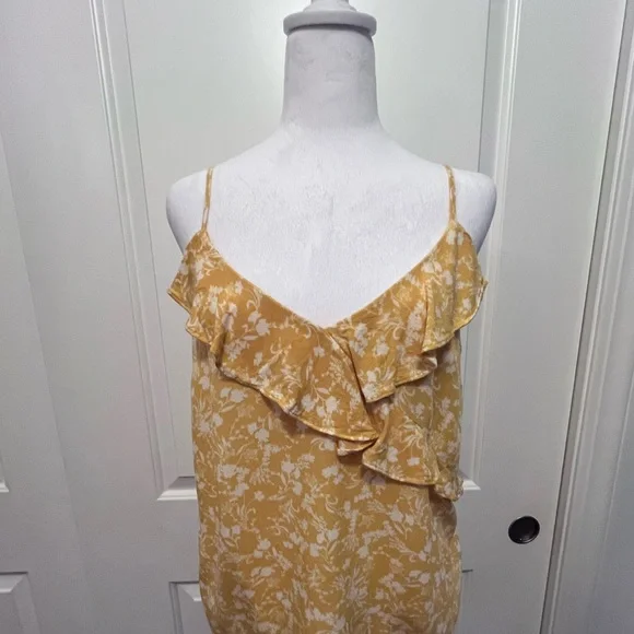 Old Navy Yellow/White floral print cami - Picture 6 of 9